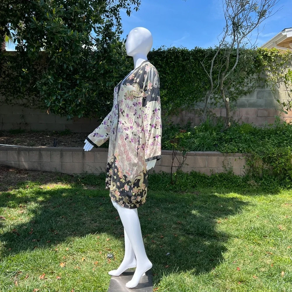 robe - Picture 4 of 5